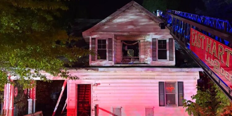 3 people injured, multiple dogs killed in East Hartford house fire