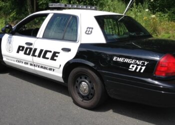 Teen dead, several other people injured in Waterbury crash