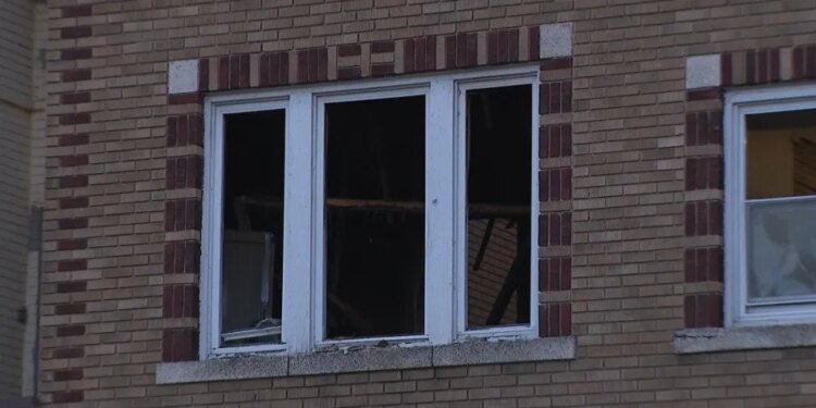 16 people displaced after fire at Hartford apartment building