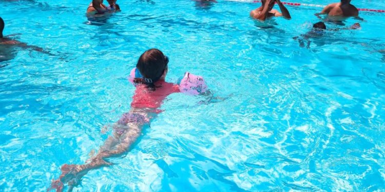 254,000 pool toys recalled over impalement risk