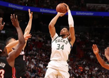 Miami Heat acquire Giannis Antetokounmpo in blockbuster trade with Bucks, according to reports