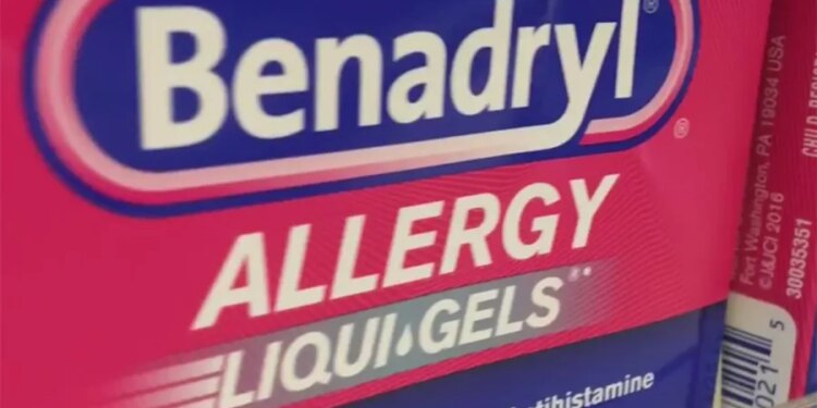 3 Connecticut children die of apparent overdose as viral "Benadryl Challenge" makes resurgence