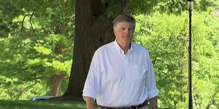CT Republican seeks to challenge GOP candidate because of online posts