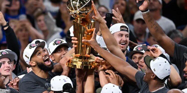 Connecticut Knicks fans react to historic championship win ahead of Thursday's parade