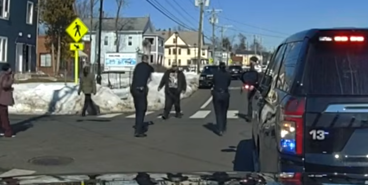 Former Hartford police officer charged in Steven Jones shooting death to be arraigned