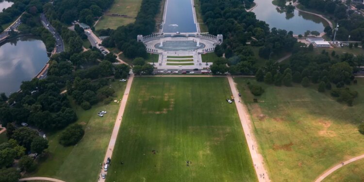 Giant ‘8647' numbers appear on National Mall grass