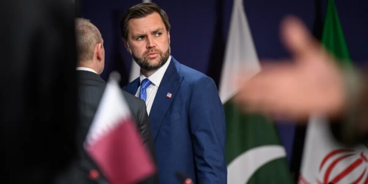 U.S. and Iran negotiators enter 2nd day of talks after rough start