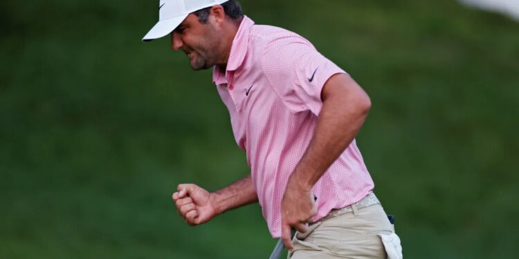 Scheffler makes clutch putt to force Monday playoff against Hovland in Travelers Championship