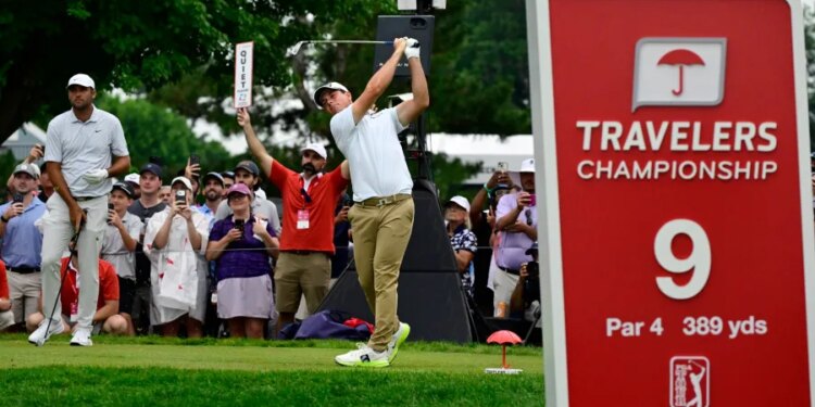 Hovland grabs Travelers Championship lead after 3 rounds