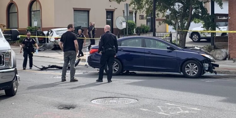 Man found with gunshot wound inside vehicle after crash in New Britain