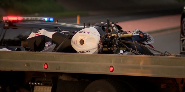 Motorcyclist died at scene of Windsor crash Friday