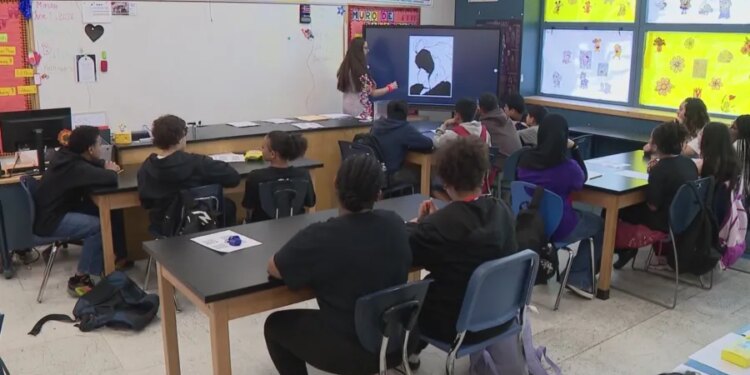 New Haven students kick off Science Week
