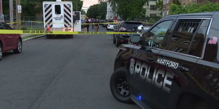 One woman dead, one injured in Hartford shooting, police investigating