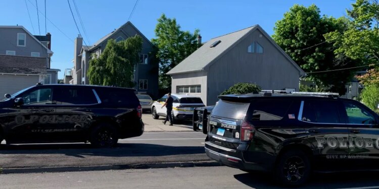 Person dead, another wounded after shooting in Milford home
