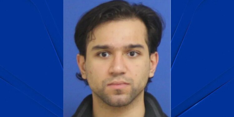 Ex-East Haven substitute arrested, accused of inappropriate conduct with students
