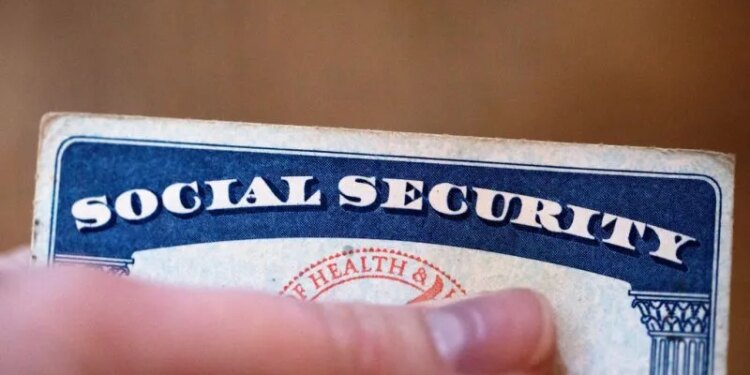 Social Security retirement fund expected to fall short sooner, in 2032
