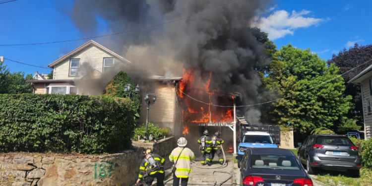 Thirteen people displaced after Norwalk fire