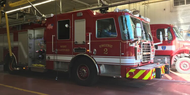 12 people displaced in West Hartford apartment fire