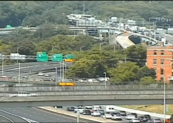 Motorcycle crash closes I-84 East in Waterbury