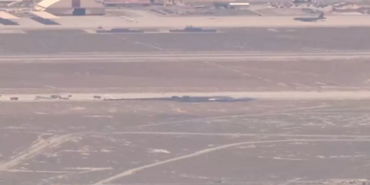 8 feared dead in B-52 Stratofortress crash at Edwards Air Force Base