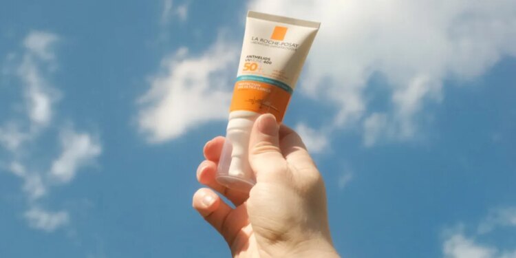 FDA allows popular sunscreen ingredient long used in Europe and Asia