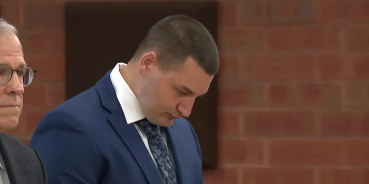 Ex-Hartford officer Joseph Magnano faces judge for first time since fatal shooting