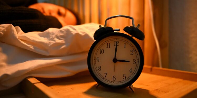 A new bill would make daylight saving time permanent. Why sleep experts find it ‘very concerning'