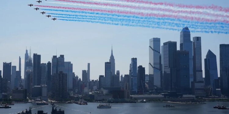 Fireworks, heat, hot dogs and politics: America celebrates its 250th birthday