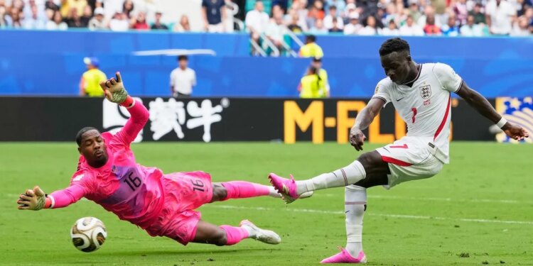 Saka's hat trick lifts England past Mbappé and France 6-4 in wild World Cup third-place game