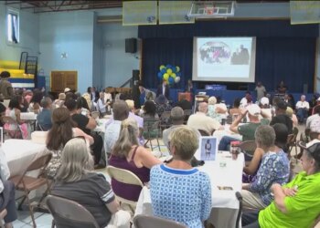 Bridgeport high school pays tribute to basketball legend Walter Luckett