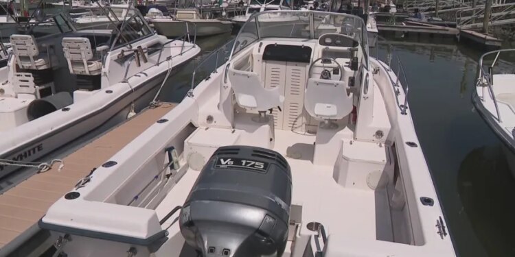 Connecticut boaters must take extra precautions on hot Fourth of July weekend