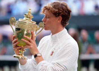 Top-ranked Jannik Sinner beats Alexander Zverev to win Wimbledon again
