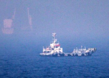 U.S. attacks and Iran retaliates, threatening a return to all-out war