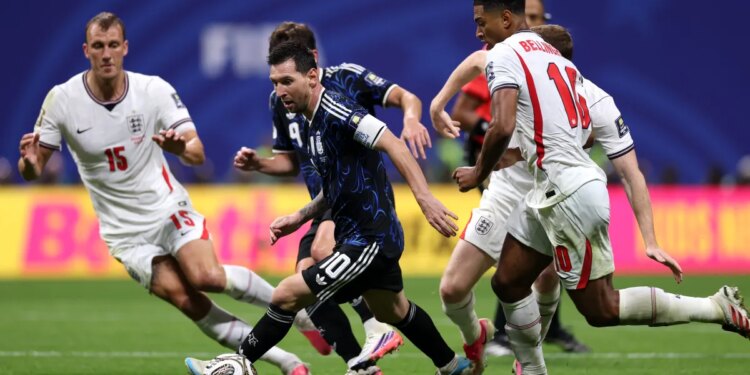 Lionel Messi, Argentina come back vs. England 2-1 to reach World Cup final