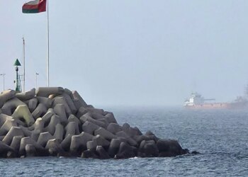 Iranian strike hits Chinese firm's building in Kuwait, killing one, after Jordan downs missiles
