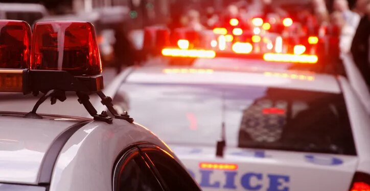 Man arrives at hospital with gunshot wounds, police investigating