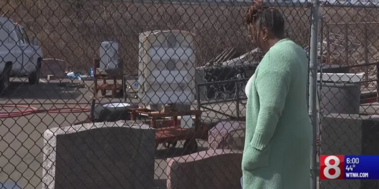 New Haven monuments company owner sentenced after pleading guilty to larceny after customers claim they were scammed