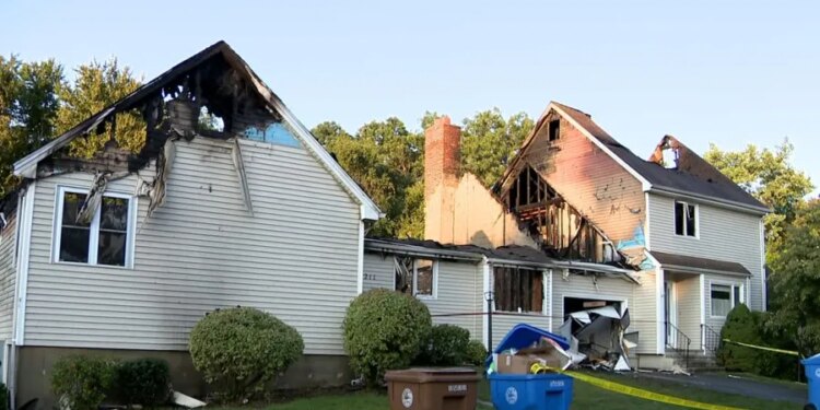 PHOTOS: Fire damages condo complex on Fox Run in Shelton