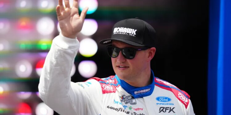 Ryan Preece makes pitstops around state between Stafford races