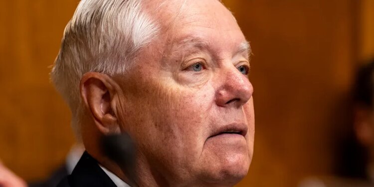 Sen. Lindsey Graham dies of 'brief and sudden illness'