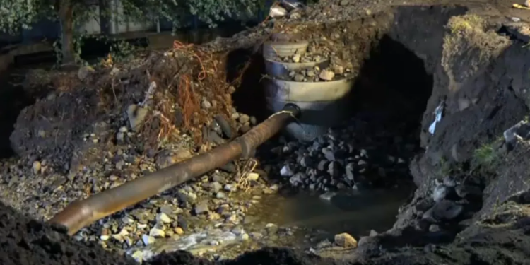 Second water main break on Tompkins St. in Waterbury