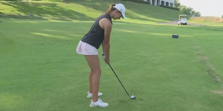 Wallingford 16-year-old sets record at local golf course