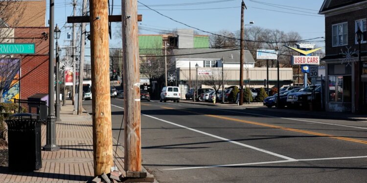 New Connecticut law targets double utility poles