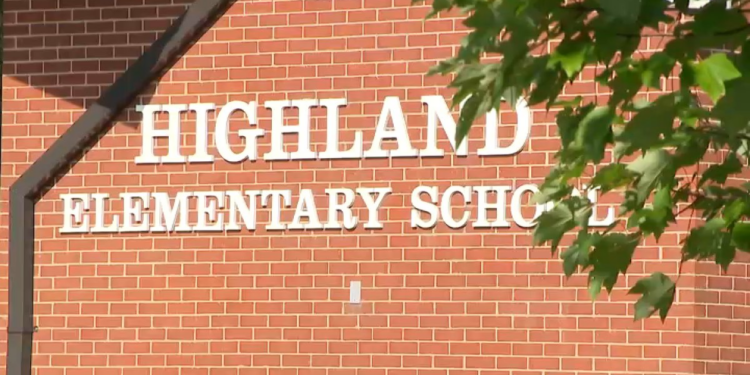 Former Wallingford PTO treasurer reportedly stole $15K from Scholastic Book Fair: Warrant