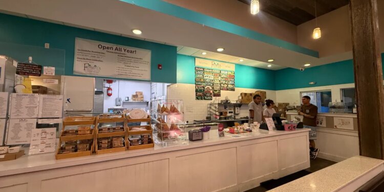 Frisbie's celebrates National Ice Cream Day with 24 straight hours of scoops