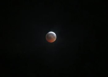 Blood moon lunar eclipse visible in Connecticut. Share your photos!
