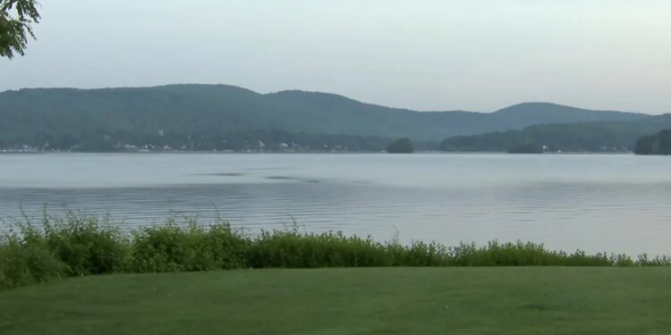 Teen pulled from Candlewood Lake by his friends, Good Samaritan