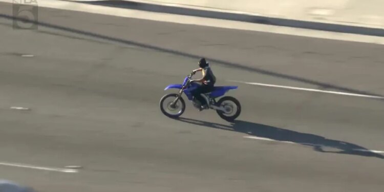 Dirt bike rider leads police on erratic chase through Los Angeles County