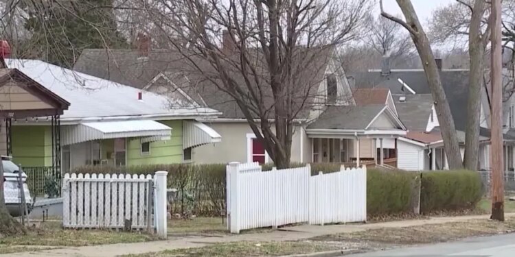 Fazio proposes 'grand compromise' on housing while Lamont touts accomplishments
