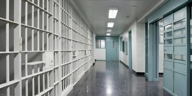 Female inmate's death in Niantic under investigation